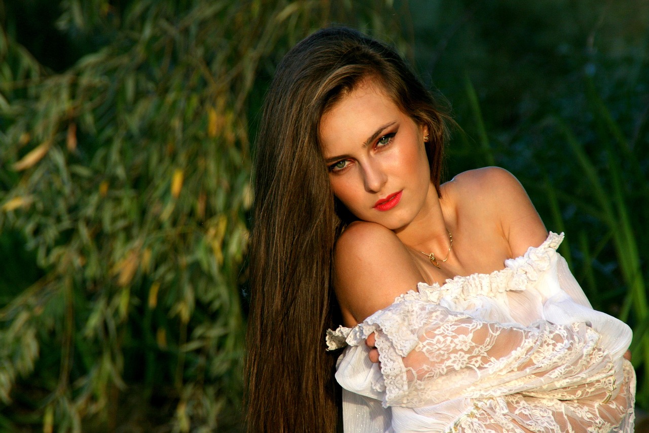 entdecken sie effektive tipps und tricks, um make-up-flecken schnell und schonend aus kleidung, textilien und oberflächen zu entfernen. praktische ratschläge für den alltag!